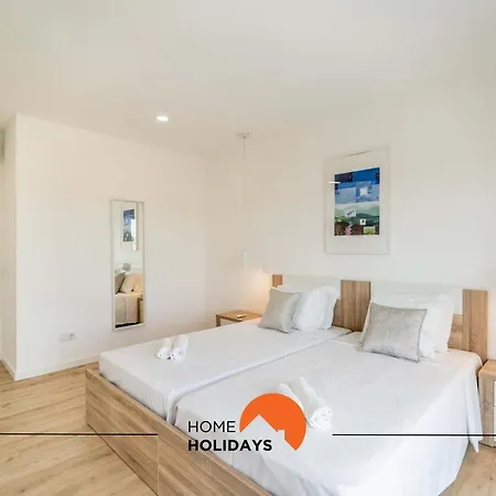 #155 Lagoas By Holidays * Ferreiras